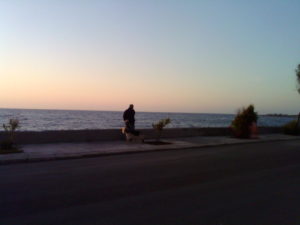 Passeggiata sul lungomare di Sferracavallo